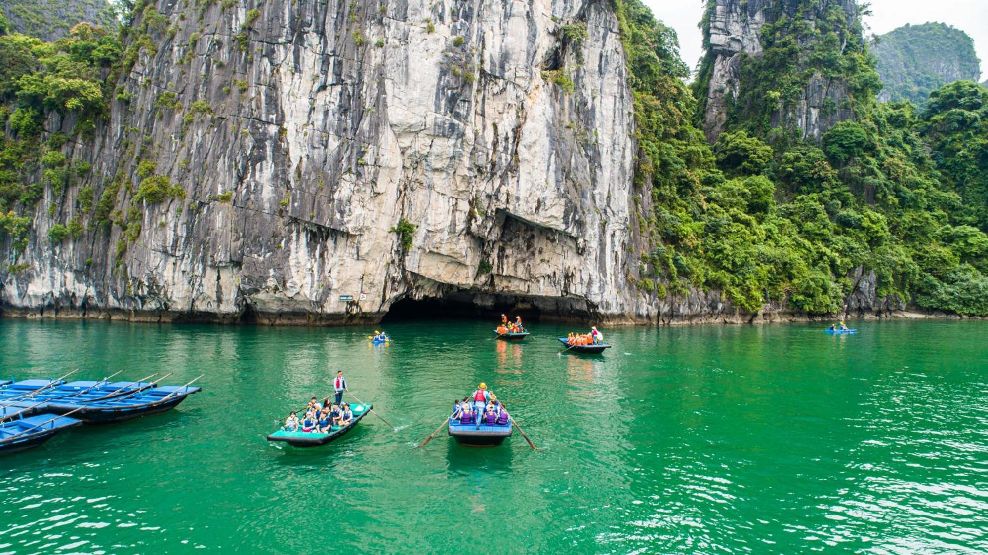 Paradise Grand Cruise - Lan Ha Bay 下龍 外观 照片